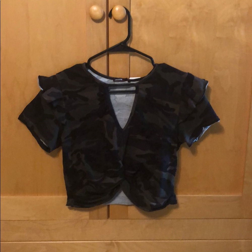 NWT CAMO CROP